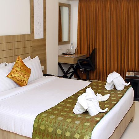 Hotel Vinayaga By Poppys ,Kumbakonam Exterior foto